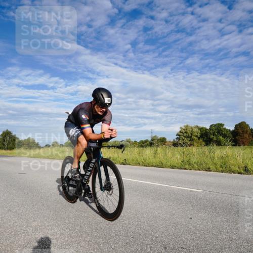 31.08.2025 - Elbe Triathlon Hamburg Michael Burmester http://msf.ph/oto/8660774 31.08.2025 08:55:10 Radfahren 169 meine-sportfotos.de