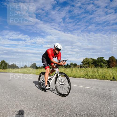 31.08.2025 - Elbe Triathlon Hamburg Michael Burmester http://msf.ph/oto/8660801 31.08.2025 08:55:52 Radfahren 279, 331 meine-sportfotos.de