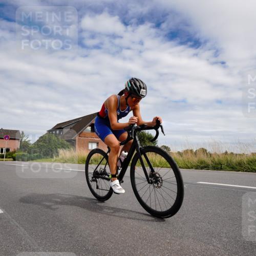31.08.2025 - Elbe Triathlon Hamburg Michael Burmester http://msf.ph/oto/8660805 31.08.2025 15:37:49 Radfahren  meine-sportfotos.de