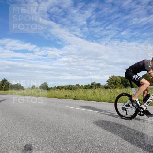 31.08.2025 - Elbe Triathlon Hamburg Michael Burmester http://msf.ph/oto/8660843 31.08.2025 08:57:08 Radfahren 177, 198, 246, 298, 311 meine-sportfotos.de