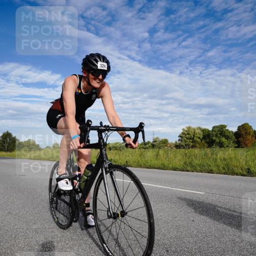 31.08.2025 - Elbe Triathlon Hamburg Michael Burmester http://msf.ph/oto/8660872 31.08.2025 08:57:43 Radfahren 261, 266, 324, 368 meine-sportfotos.de