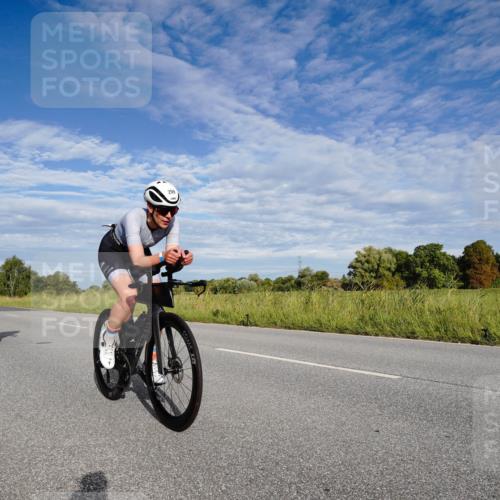 31.08.2025 - Elbe Triathlon Hamburg Michael Burmester http://msf.ph/oto/8660883 31.08.2025 08:58:08 Radfahren 269, 281, 291, 292, 301, 337, 347, 351 meine-sportfotos.de