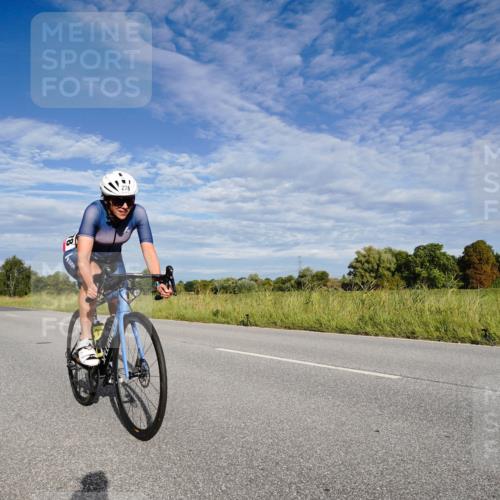 31.08.2025 - Elbe Triathlon Hamburg Michael Burmester http://msf.ph/oto/8660902 31.08.2025 08:58:30 Radfahren 206, 239, 268, 278, 341 meine-sportfotos.de