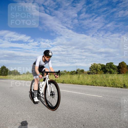 31.08.2025 - Elbe Triathlon Hamburg Michael Burmester http://msf.ph/oto/8660905 31.08.2025 08:58:31 Radfahren 206, 239, 268, 278, 341 meine-sportfotos.de