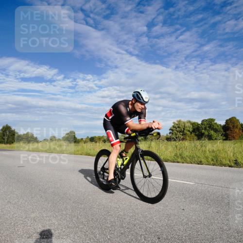 31.08.2025 - Elbe Triathlon Hamburg Michael Burmester http://msf.ph/oto/8660908 31.08.2025 08:58:33 Radfahren 206, 239, 268, 341 meine-sportfotos.de