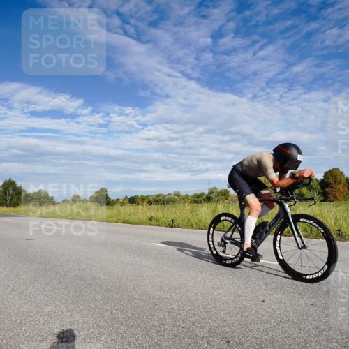 31.08.2025 - Elbe Triathlon Hamburg Michael Burmester http://msf.ph/oto/8660912 31.08.2025 08:58:37 Radfahren 206, 287, 341 meine-sportfotos.de