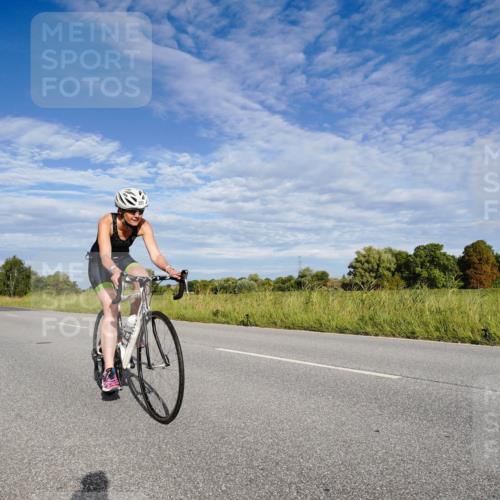 31.08.2025 - Elbe Triathlon Hamburg Michael Burmester http://msf.ph/oto/8660915 31.08.2025 08:58:42 Radfahren 287 meine-sportfotos.de