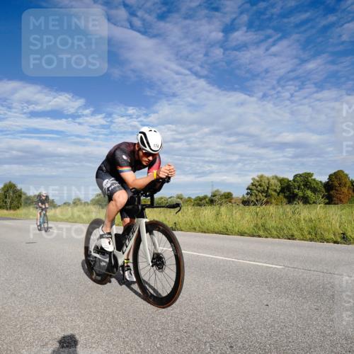 31.08.2025 - Elbe Triathlon Hamburg Michael Burmester http://msf.ph/oto/8660947 31.08.2025 08:59:20 Radfahren 174, 175, 216, 233 meine-sportfotos.de