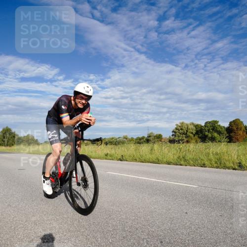 31.08.2025 - Elbe Triathlon Hamburg Michael Burmester http://msf.ph/oto/8660964 31.08.2025 08:59:36 Radfahren 168, 310 meine-sportfotos.de