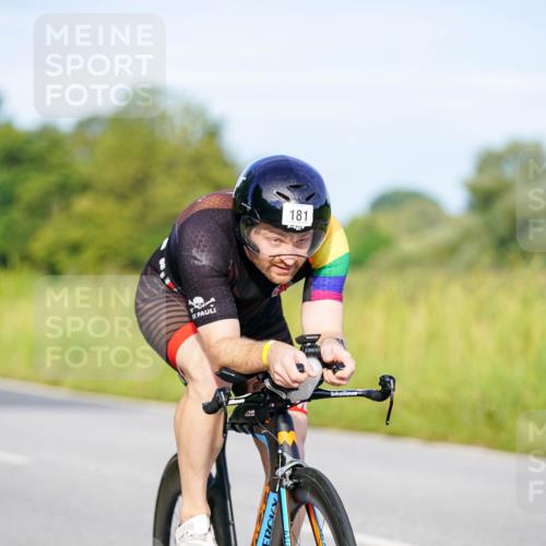 31.08.2025 - Elbe Triathlon Hamburg Michael Burmester http://msf.ph/oto/8660966 31.08.2025 08:56:37 Radfahren 181, 260, 267, 318 meine-sportfotos.de