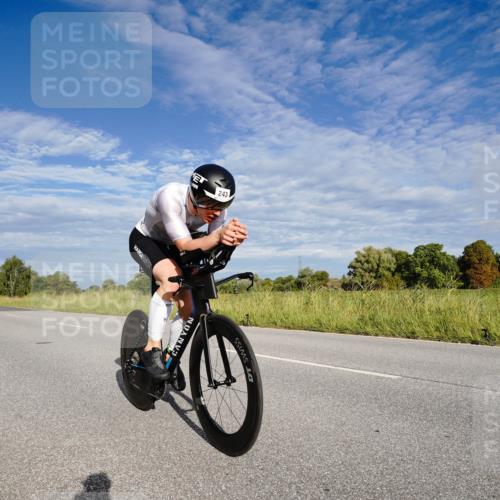 31.08.2025 - Elbe Triathlon Hamburg Michael Burmester http://msf.ph/oto/8660971 31.08.2025 08:59:48 Radfahren 197, 243, 389, 443 meine-sportfotos.de