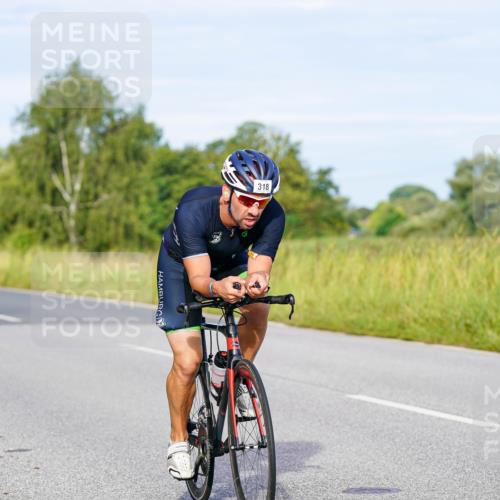 31.08.2025 - Elbe Triathlon Hamburg Michael Burmester http://msf.ph/oto/8660981 31.08.2025 08:56:44 Radfahren 267, 318, 321, 334 meine-sportfotos.de