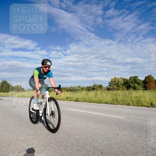 31.08.2025 - Elbe Triathlon Hamburg Michael Burmester http://msf.ph/oto/8660995 31.08.2025 09:00:14 Radfahren 224, 285, 355, 377 meine-sportfotos.de