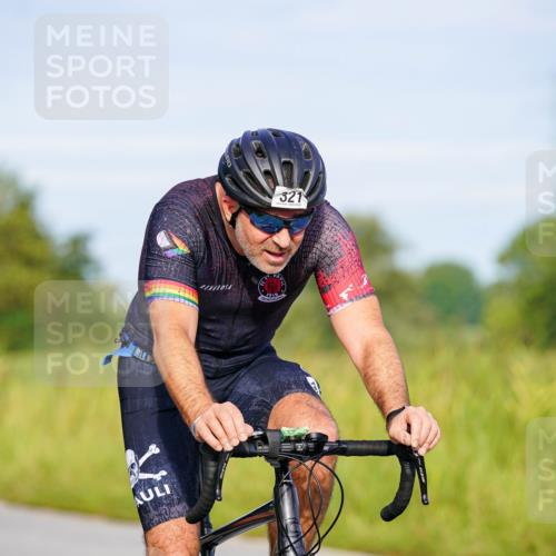31.08.2025 - Elbe Triathlon Hamburg Michael Burmester http://msf.ph/oto/8661000 31.08.2025 08:56:50 Radfahren 195, 286, 320, 321, 334 meine-sportfotos.de