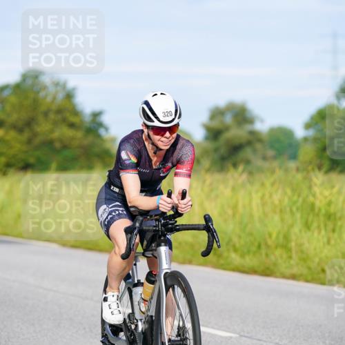 31.08.2025 - Elbe Triathlon Hamburg Michael Burmester http://msf.ph/oto/8661015 31.08.2025 08:56:56 Radfahren 195, 286, 320 meine-sportfotos.de