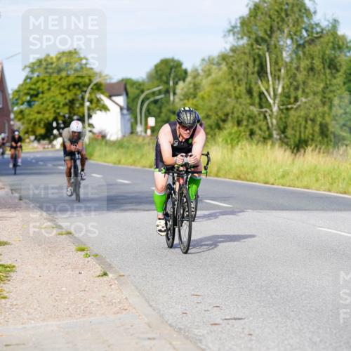 31.08.2025 - Elbe Triathlon Hamburg Michael Burmester http://msf.ph/oto/8661021 31.08.2025 08:57:05 Radfahren 177, 198, 298, 311 meine-sportfotos.de