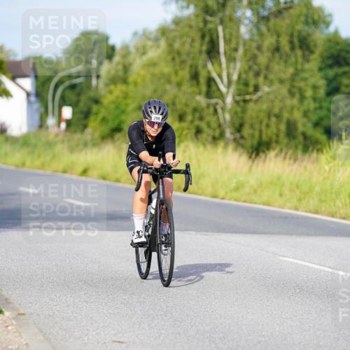 31.08.2025 - Elbe Triathlon Hamburg Michael Burmester http://msf.ph/oto/8661041 31.08.2025 08:57:11 Radfahren 185, 198, 246, 298, 309, 348 meine-sportfotos.de