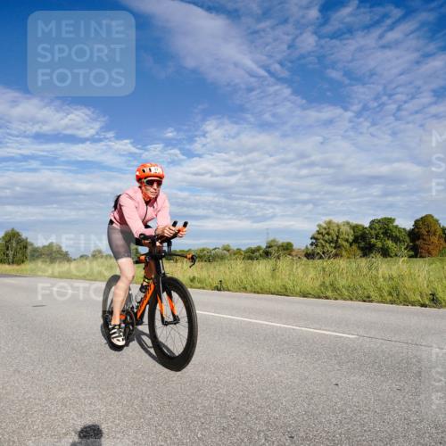 31.08.2025 - Elbe Triathlon Hamburg Michael Burmester http://msf.ph/oto/8661080 31.08.2025 09:01:50 Radfahren 194, 210, 371 meine-sportfotos.de