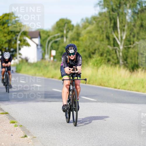 31.08.2025 - Elbe Triathlon Hamburg Michael Burmester http://msf.ph/oto/8661083 31.08.2025 08:57:25 Radfahren 193, 293, 346 meine-sportfotos.de