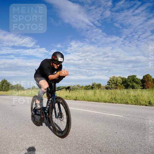 31.08.2025 - Elbe Triathlon Hamburg Michael Burmester http://msf.ph/oto/8661097 31.08.2025 09:02:05 Radfahren 190, 312, 354 meine-sportfotos.de