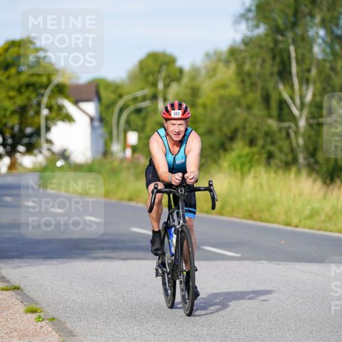 31.08.2025 - Elbe Triathlon Hamburg Michael Burmester http://msf.ph/oto/8661103 31.08.2025 08:57:35 Radfahren 261, 368, 383 meine-sportfotos.de