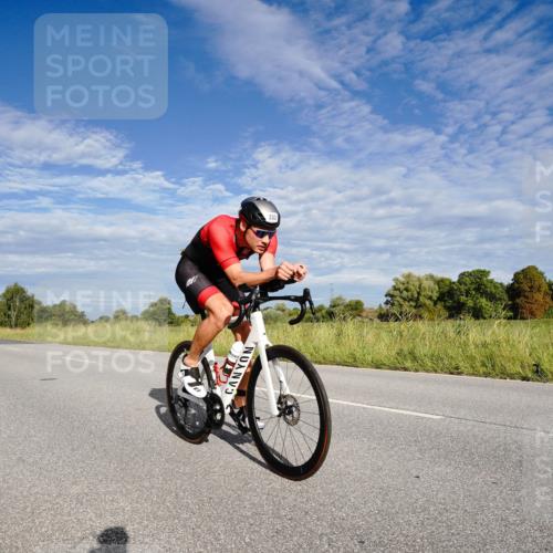 31.08.2025 - Elbe Triathlon Hamburg Michael Burmester http://msf.ph/oto/8661119 31.08.2025 09:02:24 Radfahren 165, 170, 186, 213, 333, 363, 455 meine-sportfotos.de