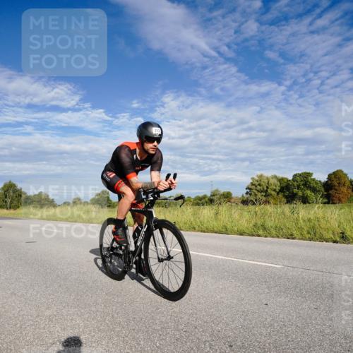31.08.2025 - Elbe Triathlon Hamburg Michael Burmester http://msf.ph/oto/8661124 31.08.2025 09:02:26 Radfahren 165, 170, 186, 205, 213, 333, 363, 455 meine-sportfotos.de