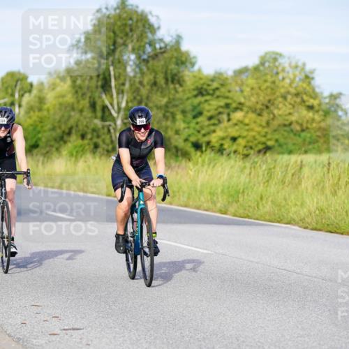 31.08.2025 - Elbe Triathlon Hamburg Michael Burmester http://msf.ph/oto/8661125 31.08.2025 08:57:42 Radfahren 261, 266, 324, 368 meine-sportfotos.de