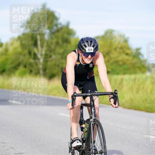 31.08.2025 - Elbe Triathlon Hamburg Michael Burmester http://msf.ph/oto/8661135 31.08.2025 08:57:43 Radfahren 261, 266, 324, 368 meine-sportfotos.de