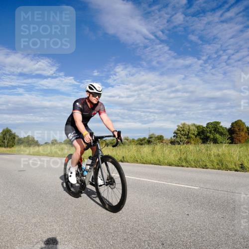 31.08.2025 - Elbe Triathlon Hamburg Michael Burmester http://msf.ph/oto/8661148 31.08.2025 09:02:37 Radfahren 184 meine-sportfotos.de