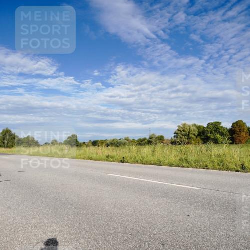 31.08.2025 - Elbe Triathlon Hamburg Michael Burmester http://msf.ph/oto/8661162 31.08.2025 09:02:45 Radfahren  meine-sportfotos.de