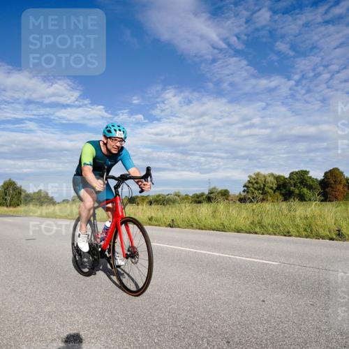 31.08.2025 - Elbe Triathlon Hamburg Michael Burmester http://msf.ph/oto/8661183 31.08.2025 09:03:33 Radfahren 222, 380 meine-sportfotos.de