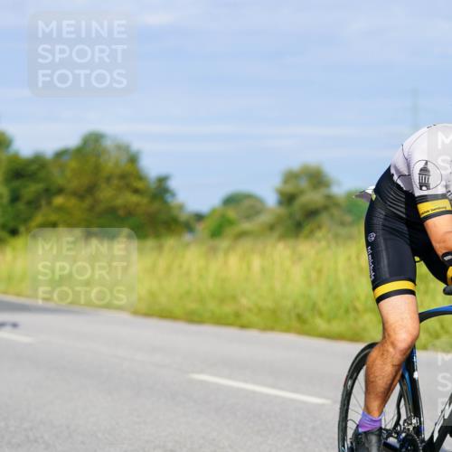 31.08.2025 - Elbe Triathlon Hamburg Michael Burmester http://msf.ph/oto/8661211 31.08.2025 08:58:14 Radfahren 212, 259, 291, 305, 347, 351, 366 meine-sportfotos.de