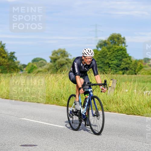 31.08.2025 - Elbe Triathlon Hamburg Michael Burmester http://msf.ph/oto/8661217 31.08.2025 08:58:16 Radfahren 212, 259, 291, 305, 347, 351, 366 meine-sportfotos.de