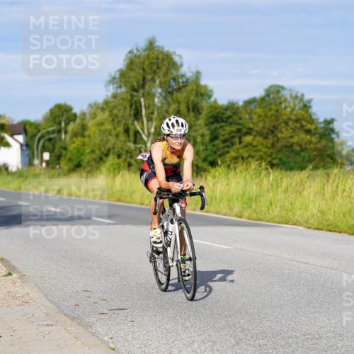 31.08.2025 - Elbe Triathlon Hamburg Michael Burmester http://msf.ph/oto/8661234 31.08.2025 08:58:21 Radfahren 212, 247, 259, 305, 385 meine-sportfotos.de