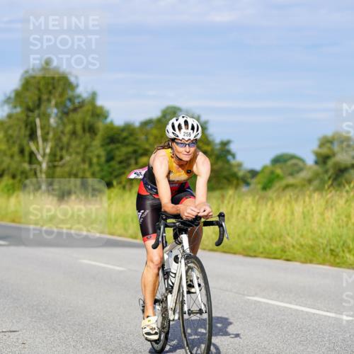31.08.2025 - Elbe Triathlon Hamburg Michael Burmester http://msf.ph/oto/8661239 31.08.2025 08:58:21 Radfahren 212, 247, 259, 305, 385 meine-sportfotos.de