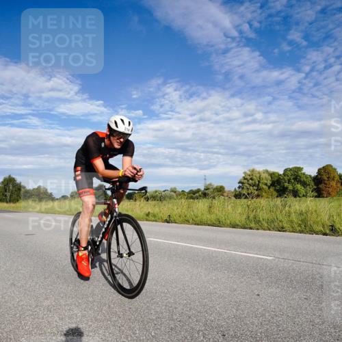 31.08.2025 - Elbe Triathlon Hamburg Michael Burmester http://msf.ph/oto/8661266 31.08.2025 09:04:58 Radfahren 214, 230, 319, 476, 539 meine-sportfotos.de