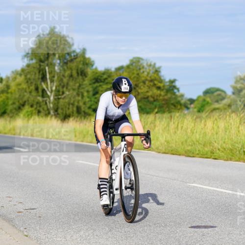 31.08.2025 - Elbe Triathlon Hamburg Michael Burmester http://msf.ph/oto/8661273 31.08.2025 08:58:31 Radfahren 206, 239, 268, 278, 341 meine-sportfotos.de