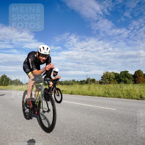 31.08.2025 - Elbe Triathlon Hamburg Michael Burmester http://msf.ph/oto/8661283 31.08.2025 09:05:16 Radfahren 196, 225, 364, 372 meine-sportfotos.de