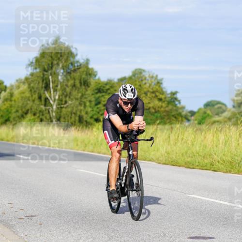 31.08.2025 - Elbe Triathlon Hamburg Michael Burmester http://msf.ph/oto/8661298 31.08.2025 08:58:35 Radfahren 206, 239, 287, 341 meine-sportfotos.de