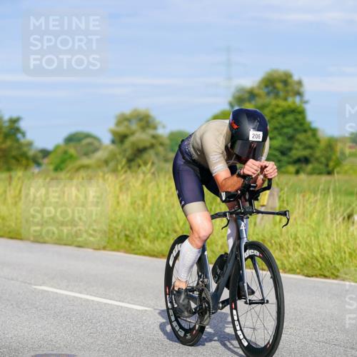31.08.2025 - Elbe Triathlon Hamburg Michael Burmester http://msf.ph/oto/8661309 31.08.2025 08:58:37 Radfahren 206, 287, 341 meine-sportfotos.de