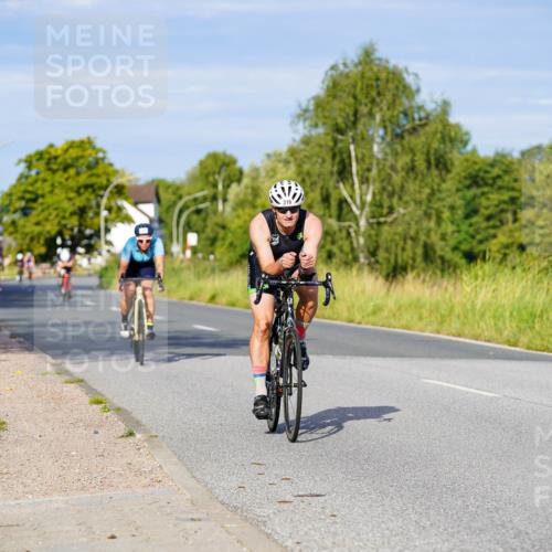 31.08.2025 - Elbe Triathlon Hamburg Michael Burmester http://msf.ph/oto/8661317 31.08.2025 08:58:50 Radfahren 179, 280, 316, 360 meine-sportfotos.de