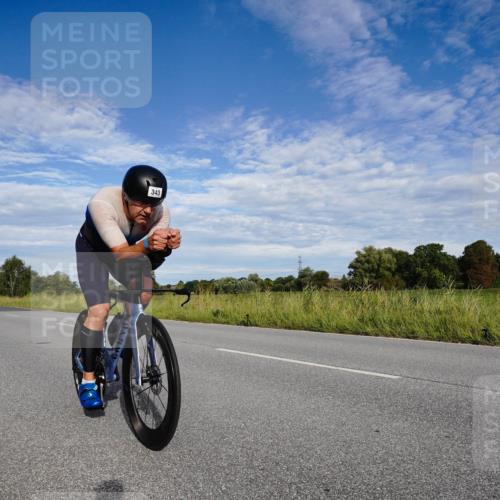 31.08.2025 - Elbe Triathlon Hamburg Michael Burmester http://msf.ph/oto/8661318 31.08.2025 09:06:08 Radfahren 189, 228, 343, 392 meine-sportfotos.de