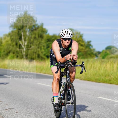 31.08.2025 - Elbe Triathlon Hamburg Michael Burmester http://msf.ph/oto/8661320 31.08.2025 08:58:51 Radfahren 179, 280, 316, 360 meine-sportfotos.de