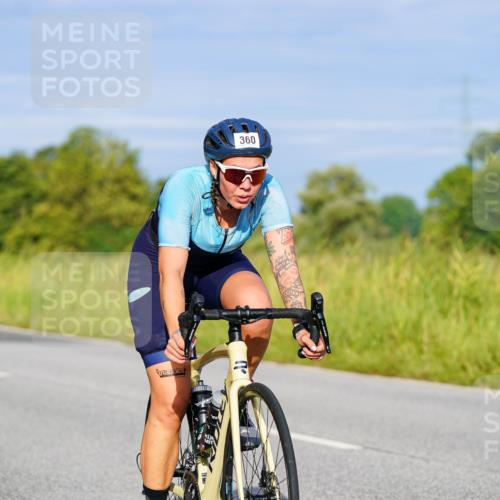31.08.2025 - Elbe Triathlon Hamburg Michael Burmester http://msf.ph/oto/8661326 31.08.2025 08:58:53 Radfahren 179, 280, 316, 360 meine-sportfotos.de