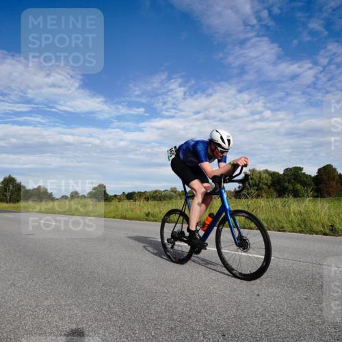 31.08.2025 - Elbe Triathlon Hamburg Michael Burmester http://msf.ph/oto/8661330 31.08.2025 09:06:23 Radfahren 465 meine-sportfotos.de