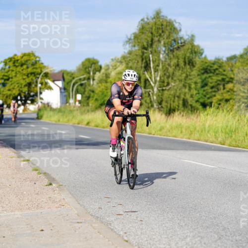 31.08.2025 - Elbe Triathlon Hamburg Michael Burmester http://msf.ph/oto/8661335 31.08.2025 08:58:56 Radfahren 179, 280, 308, 353 meine-sportfotos.de