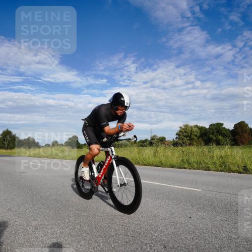 31.08.2025 - Elbe Triathlon Hamburg Michael Burmester http://msf.ph/oto/8661336 31.08.2025 09:06:33 Radfahren 367, 450, 543 meine-sportfotos.de