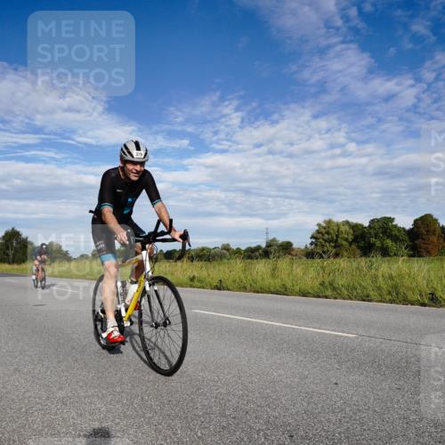 31.08.2025 - Elbe Triathlon Hamburg Michael Burmester http://msf.ph/oto/8661349 31.08.2025 09:06:49 Radfahren 172, 379, 381, 505 meine-sportfotos.de