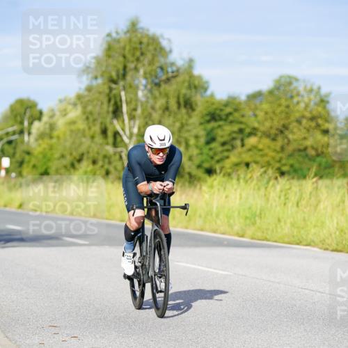 31.08.2025 - Elbe Triathlon Hamburg Michael Burmester http://msf.ph/oto/8661350 31.08.2025 08:59:02 Radfahren 282, 299, 308, 353 meine-sportfotos.de